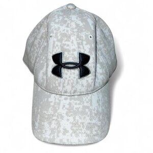 Under Armour White and Gray Print Baseball Cap